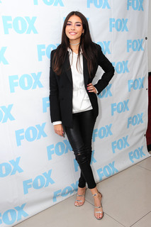 Madison Beer feet photo thumbnail