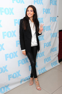 Madison Beer feet photo thumbnail