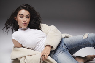 Madison Beer feet photo thumbnail