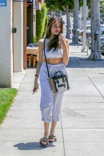 Madison Beer feet photo thumbnail