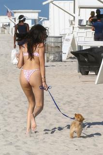 Madison Beer feet photo thumbnail