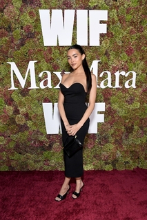 Madison Beer feet photo thumbnail