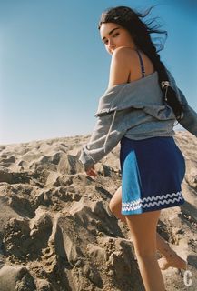 Madison Beer feet photo thumbnail
