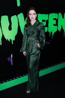 Madison Davenport feet photo 14