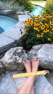 Madison Hope Headrick feet photo 19