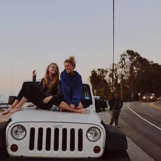 Madison Iseman feet photo thumbnail