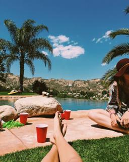 Madison Iseman feet photo thumbnail