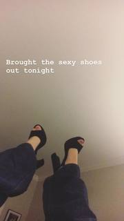 Madison Iseman feet photo thumbnail