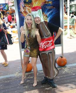 Madison Iseman feet photo thumbnail