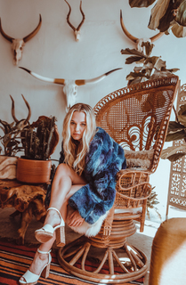 Madison Iseman feet photo thumbnail