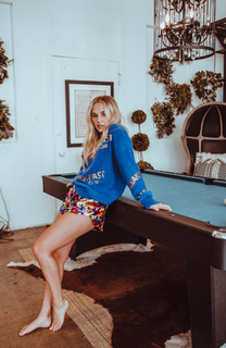 Madison Iseman feet photo thumbnail