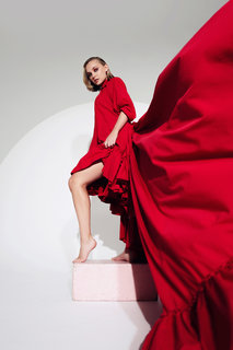 Madison Iseman feet photo thumbnail