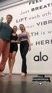 Madison Iseman feet photo thumbnail