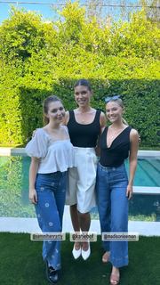 Madison Iseman feet photo thumbnail