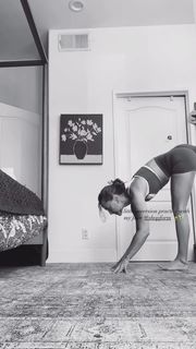 Madison Iseman feet photo thumbnail