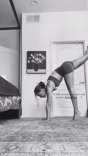 Madison Iseman feet photo thumbnail