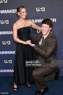 Madison Iseman feet photo thumbnail