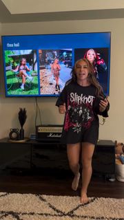 Madison Knisley feet photo 6