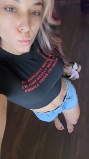 Madison Knisley feet photo 1