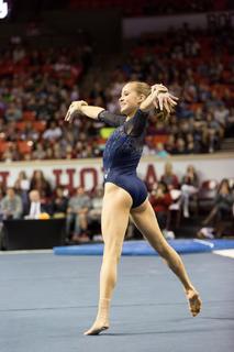 Madison Kocian feet photo 5