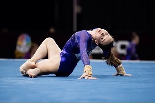 Madison Kocian feet photo 20