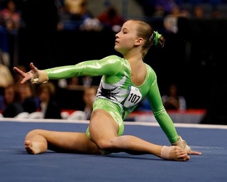 Madison Kocian feet photo 10