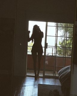 Madison Lewis feet photo thumbnail