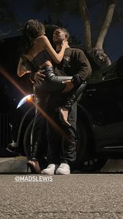 Madison Lewis feet photo thumbnail