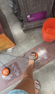 Madison Lewis feet photo thumbnail