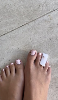 Madison Lewis feet photo thumbnail
