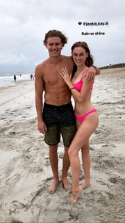 Madison Lintz feet photo thumbnail