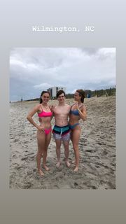 Madison Lintz feet photo thumbnail