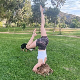 Madison Lintz feet photo thumbnail