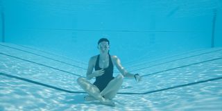 Madison Lintz feet photo thumbnail