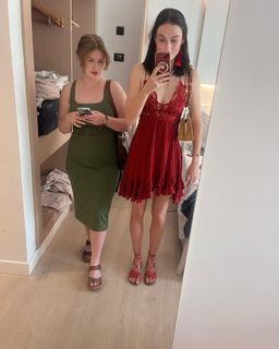 Madison Lintz feet photo thumbnail