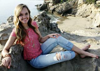 Madison Perry feet photo 20