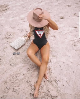 Madison Perry feet photo 13