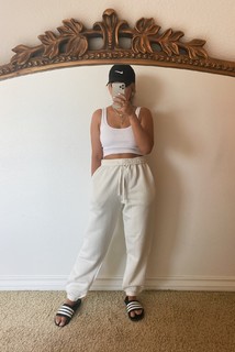 Madison Perry feet photo 3
