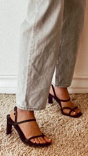 Madison Perry feet photo 9