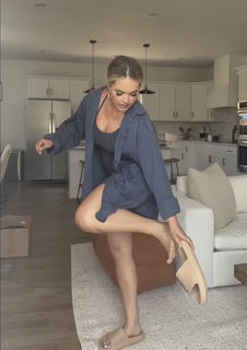 Madison Perry feet photo 17