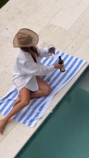 Madison Perry feet photo 18