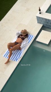 Madison Perry feet photo 16