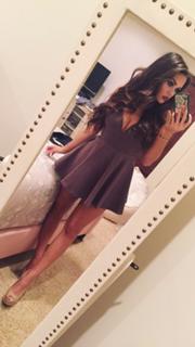 Madison Pettis feet photo thumbnail