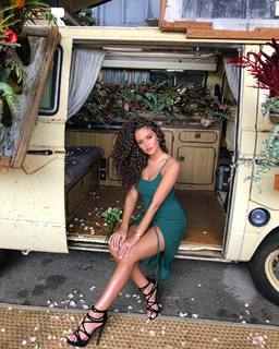 Madison Pettis feet photo thumbnail