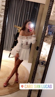 Madison Pettis feet photo thumbnail