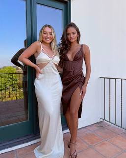 Madison Pettis feet photo thumbnail