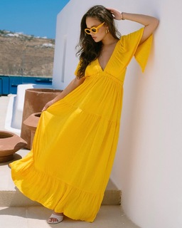 Madison Pettis feet photo thumbnail