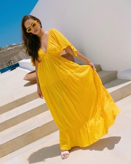 Madison Pettis feet photo thumbnail