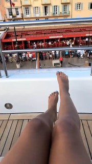Madison Reed feet photo thumbnail