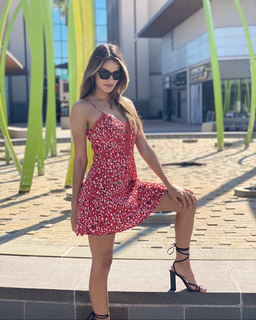 Madison Reed feet photo thumbnail